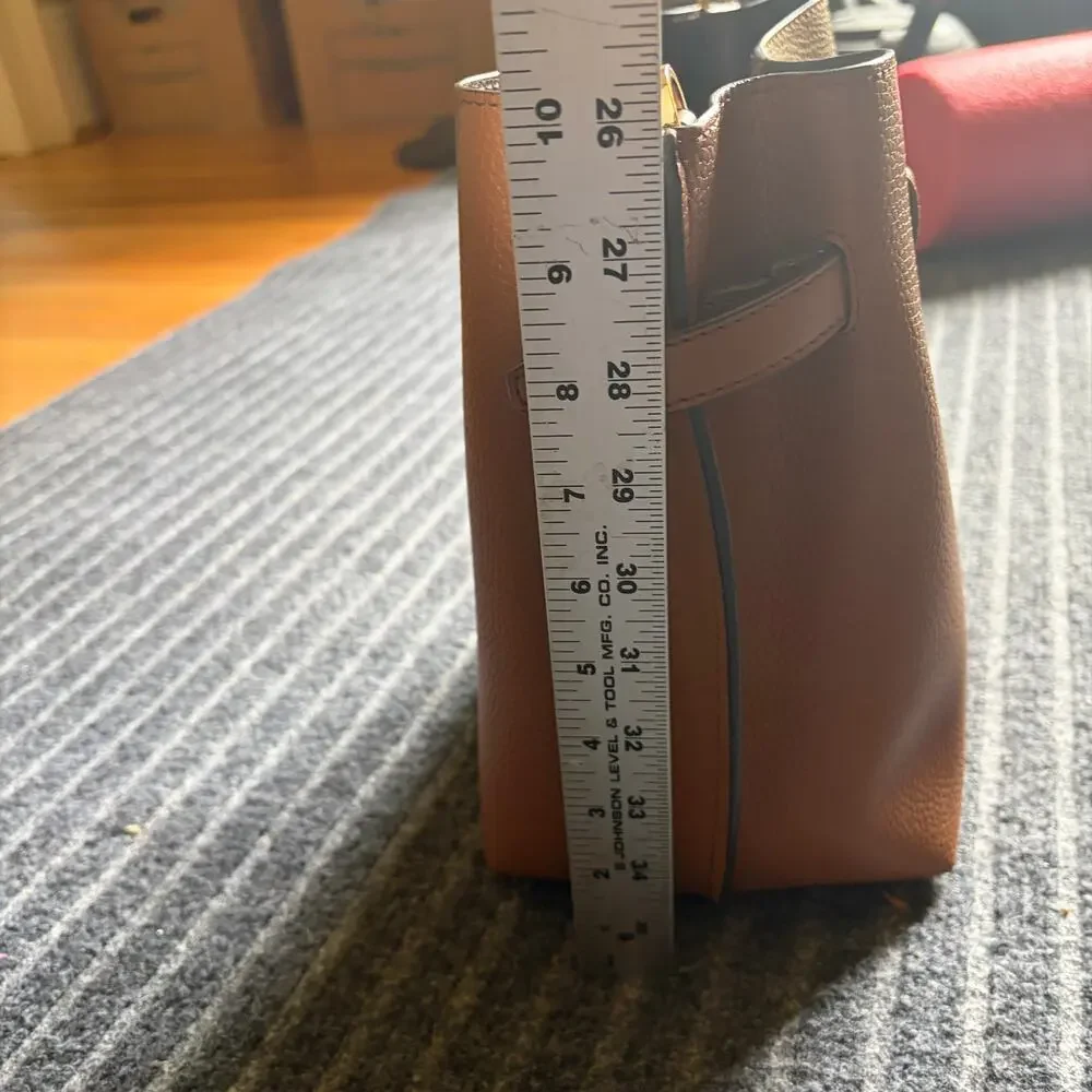 Michael Kors Emilia Small Bucket Messenger Bag Luggage Brown -no strap